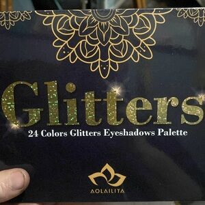 Glitters eye shadow palette with 24 colors